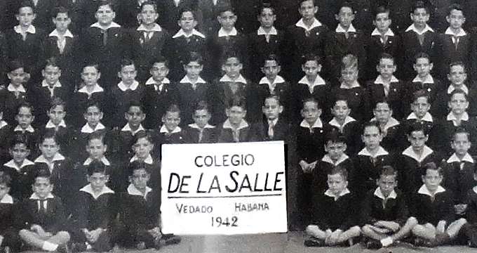 Un petit groupe d'élèves : cliquez pour voir l'ensemble